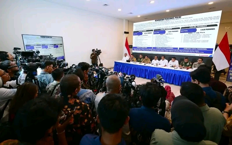 Pemerintah Siapkan Skema Hunian, Bansos, dan Penyesuaian APBD Pasca Bencana di Aceh, Sumur dan Sumbar